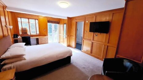 Farnham House Hotel